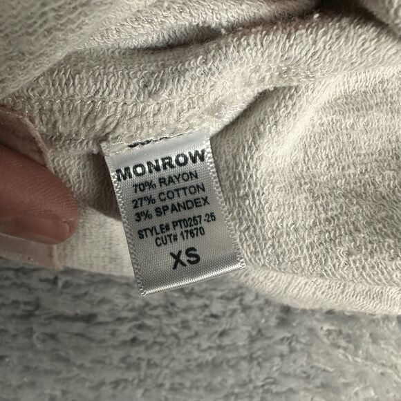 Monrow Mommy Women's Long Sleeve Sweatshirt XS Grey Rainbow Sleeve Crew Neck - Picture 11 of 13